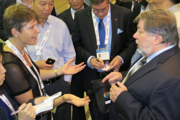 Kathrine Heiberg talks to Steve Wozniac about iPhone and indoor positioning at the ICSC in Shanghai